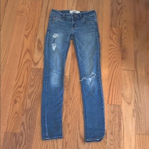 Women’s Hollister Ripped Skinny Jeans